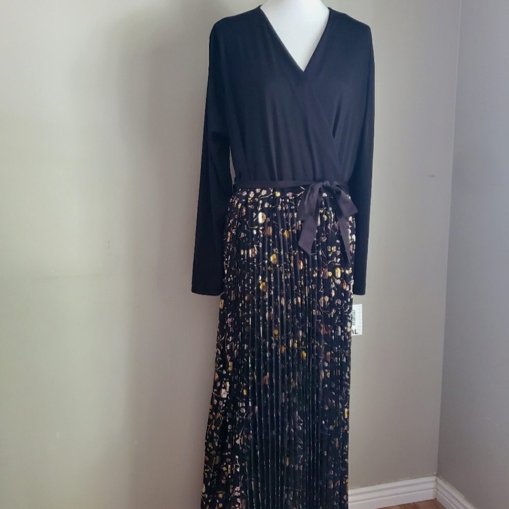NWT LuLaRoe 3XL Elegant Deanne, floor-length wrap dress
